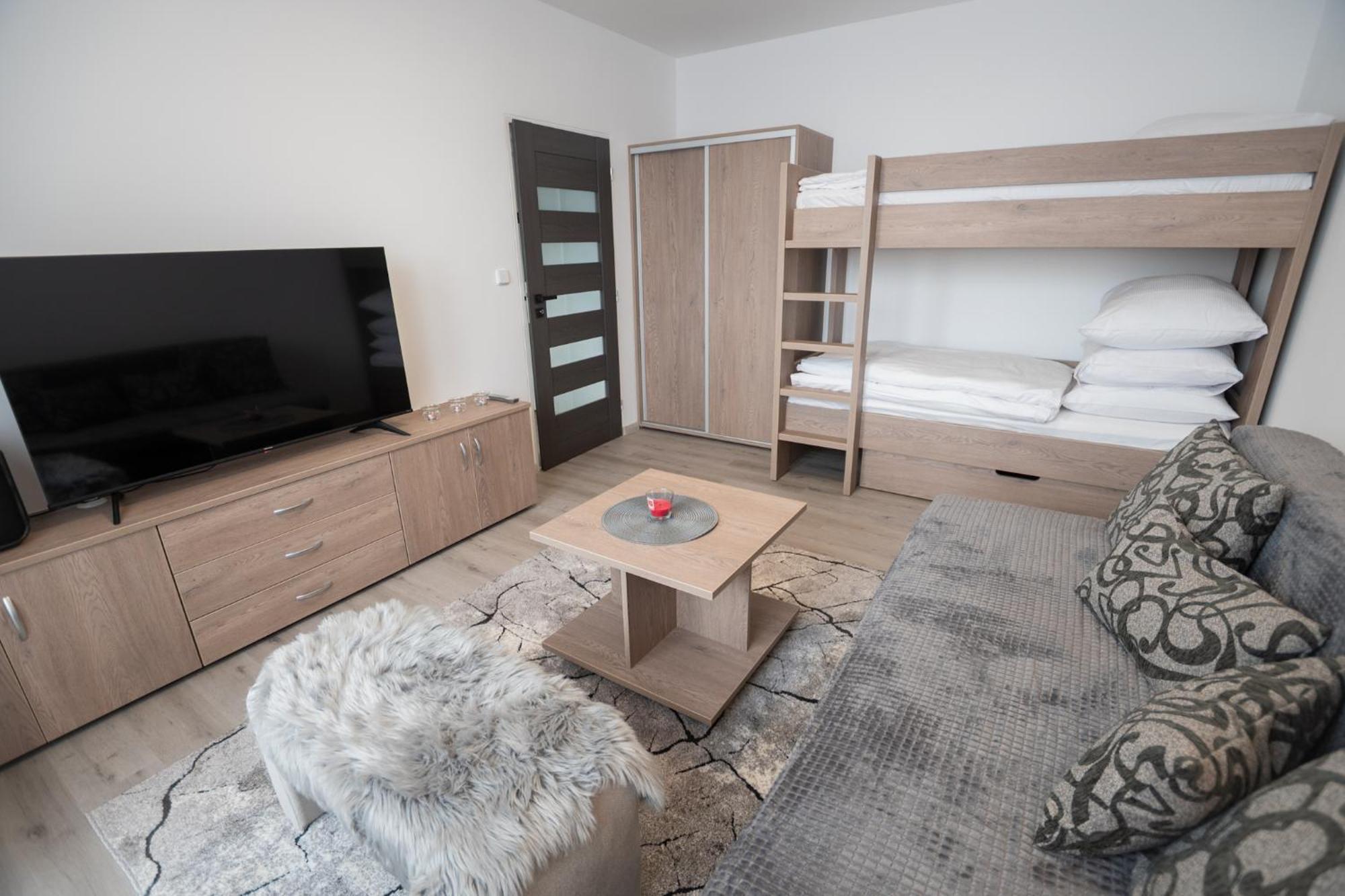 Apartman Radvanicka Apartment Radvanice  Bagian luar foto